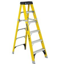 Step Stools / Ladders